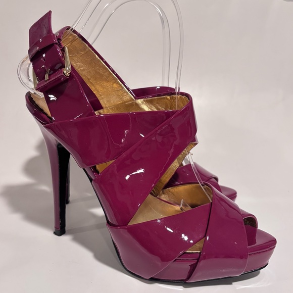 Report Signature Shoes - Report Signature Newbury Pink/Fuchsia Heels Size 7.5